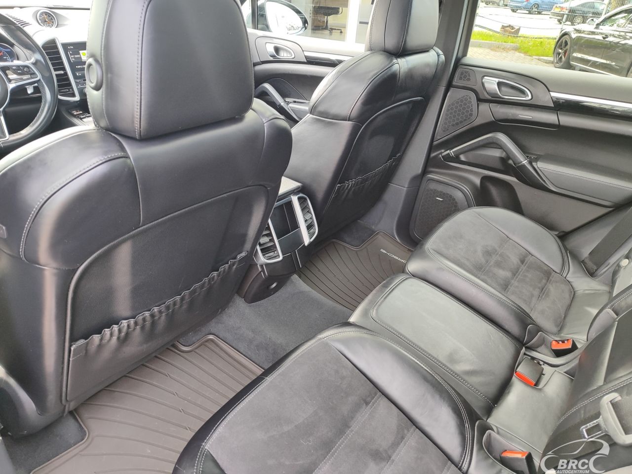 Porsche Cayenne | 16