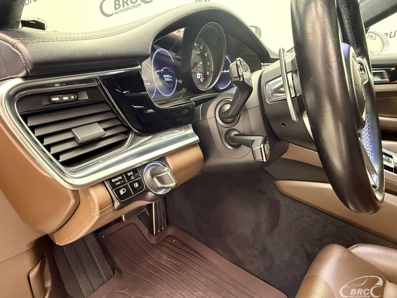 Porsche Panamera | 18