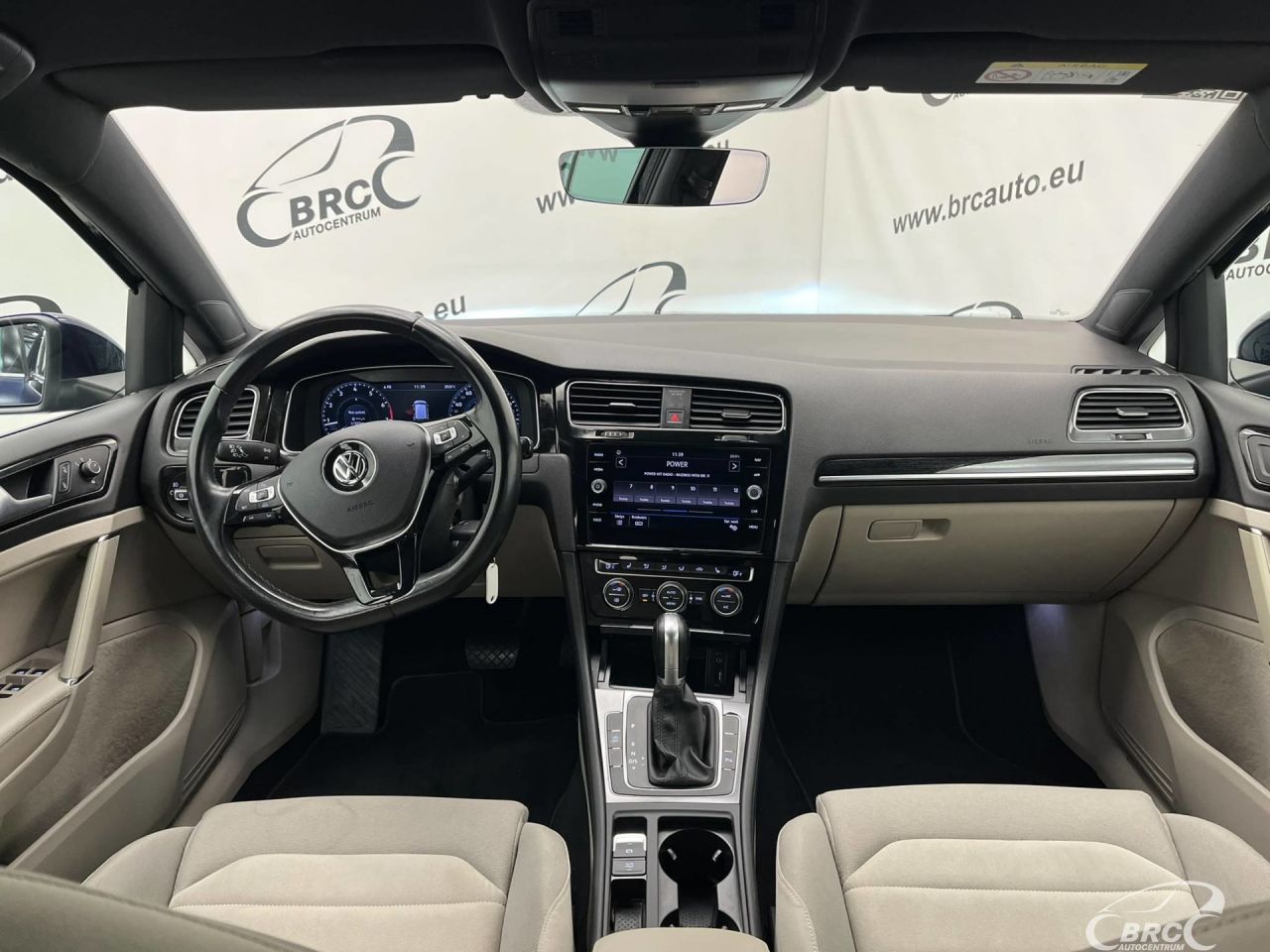 Volkswagen Golf | 12