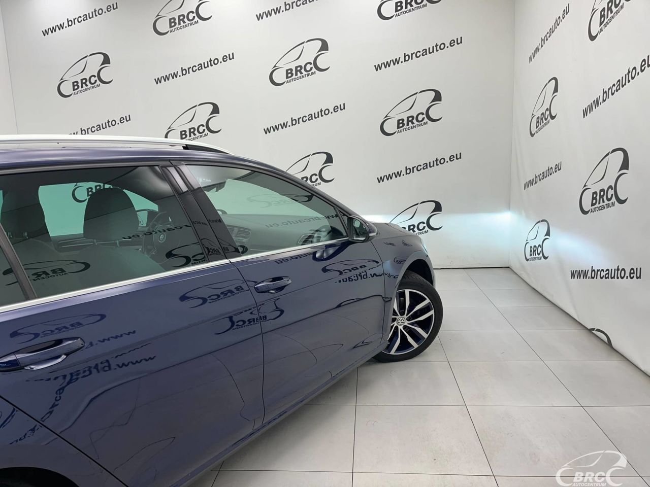 Volkswagen Golf | 8