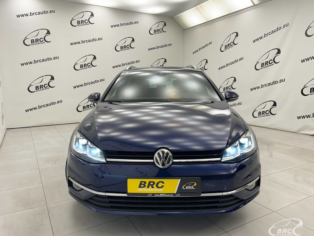 Volkswagen Golf | 3