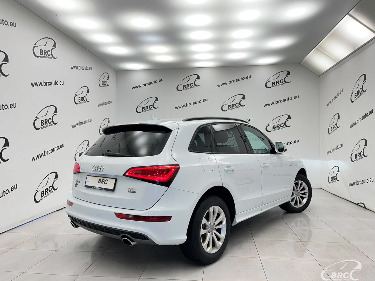 Audi Q5 | 5