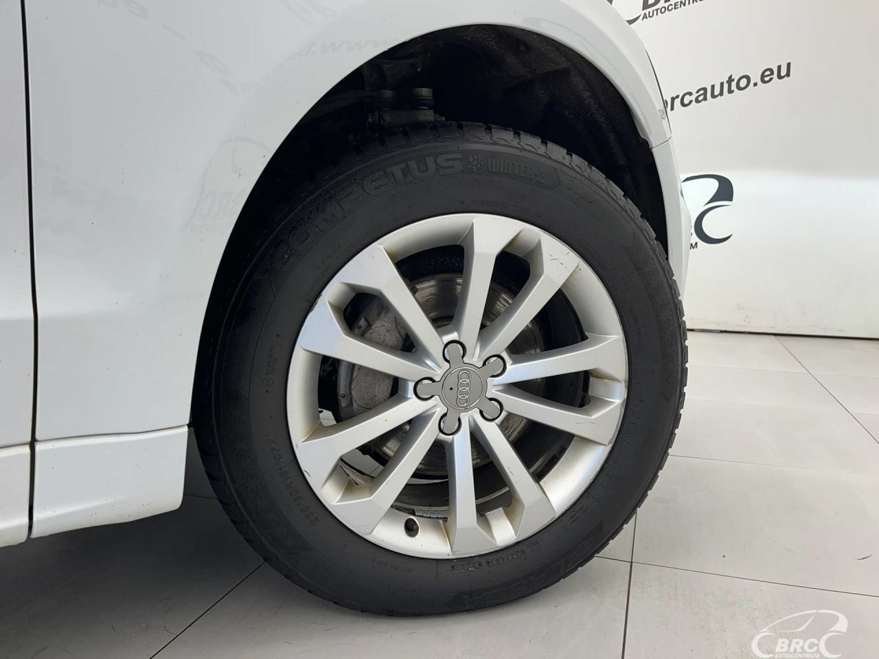 Audi Q5 | 10