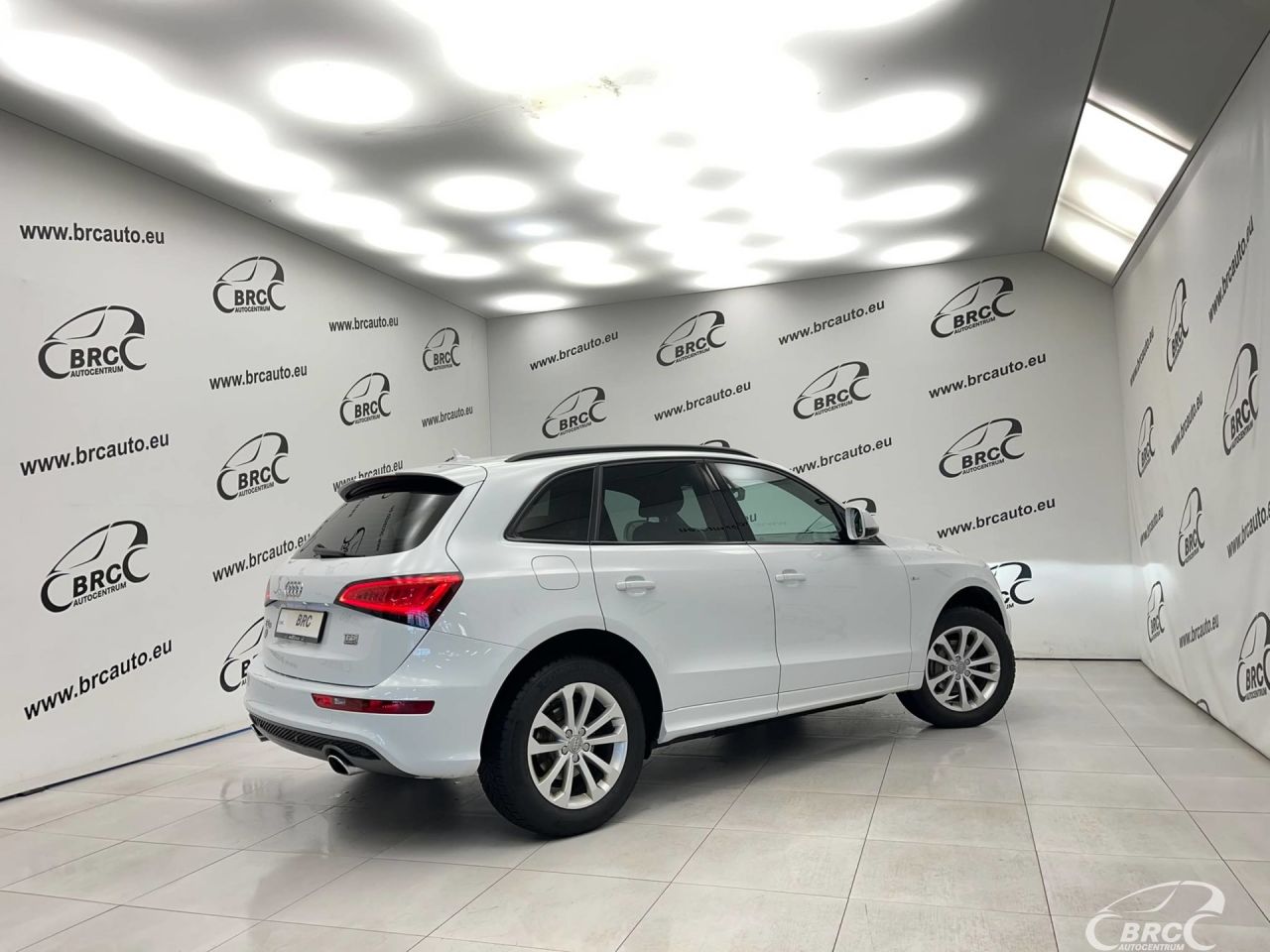 Audi Q5 | 4