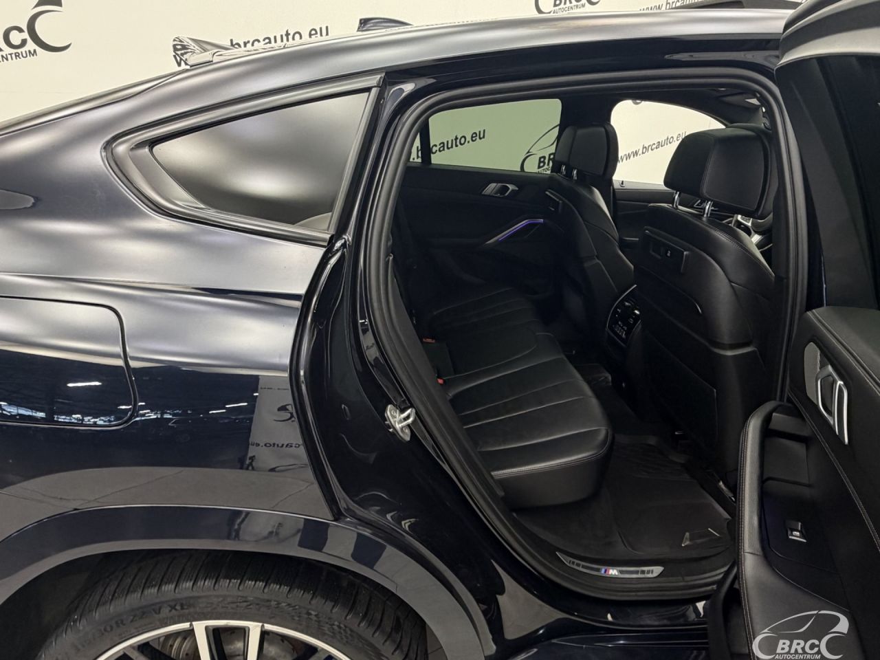 BMW X6 | 10