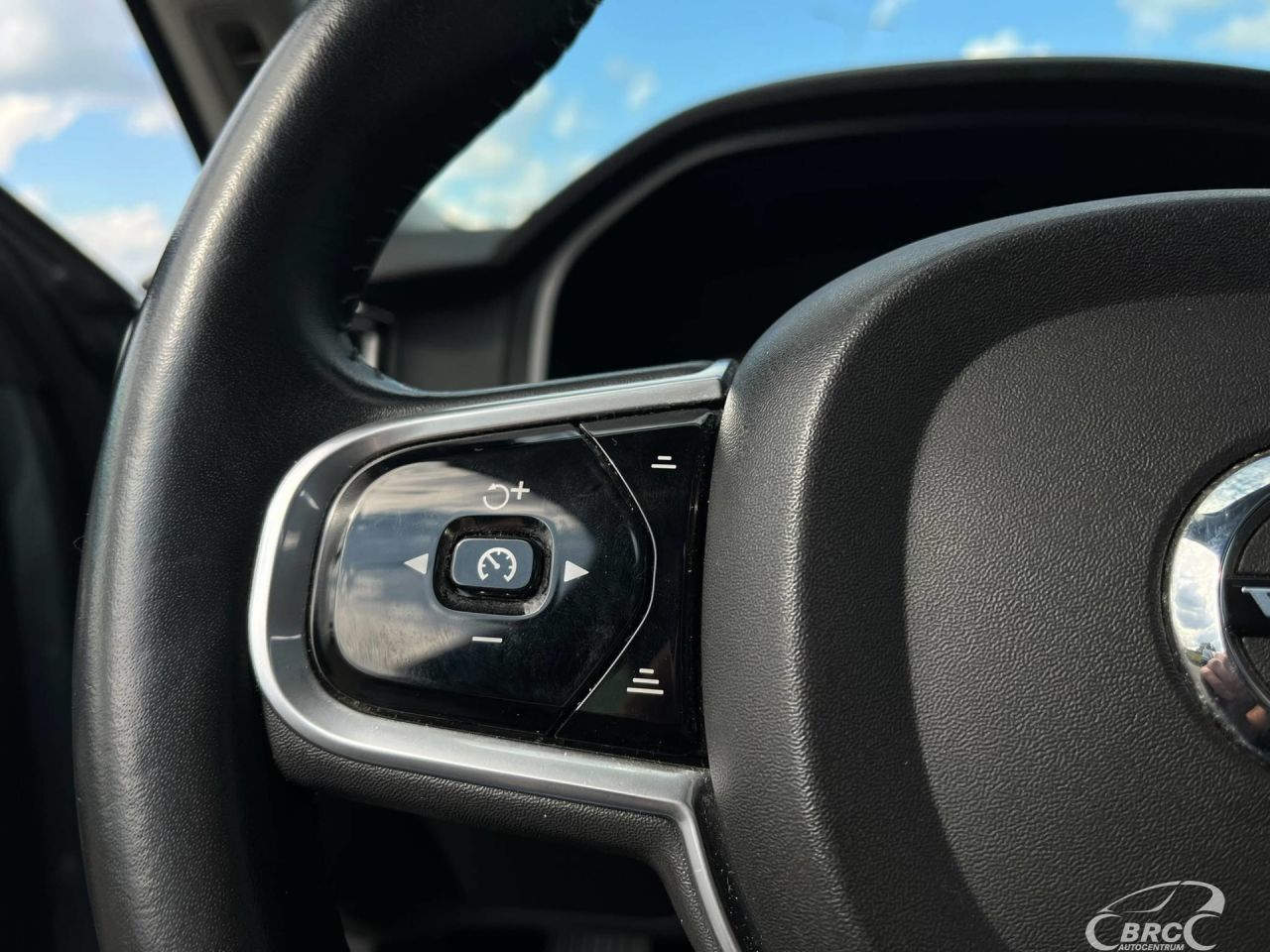 Volvo S90 | 13