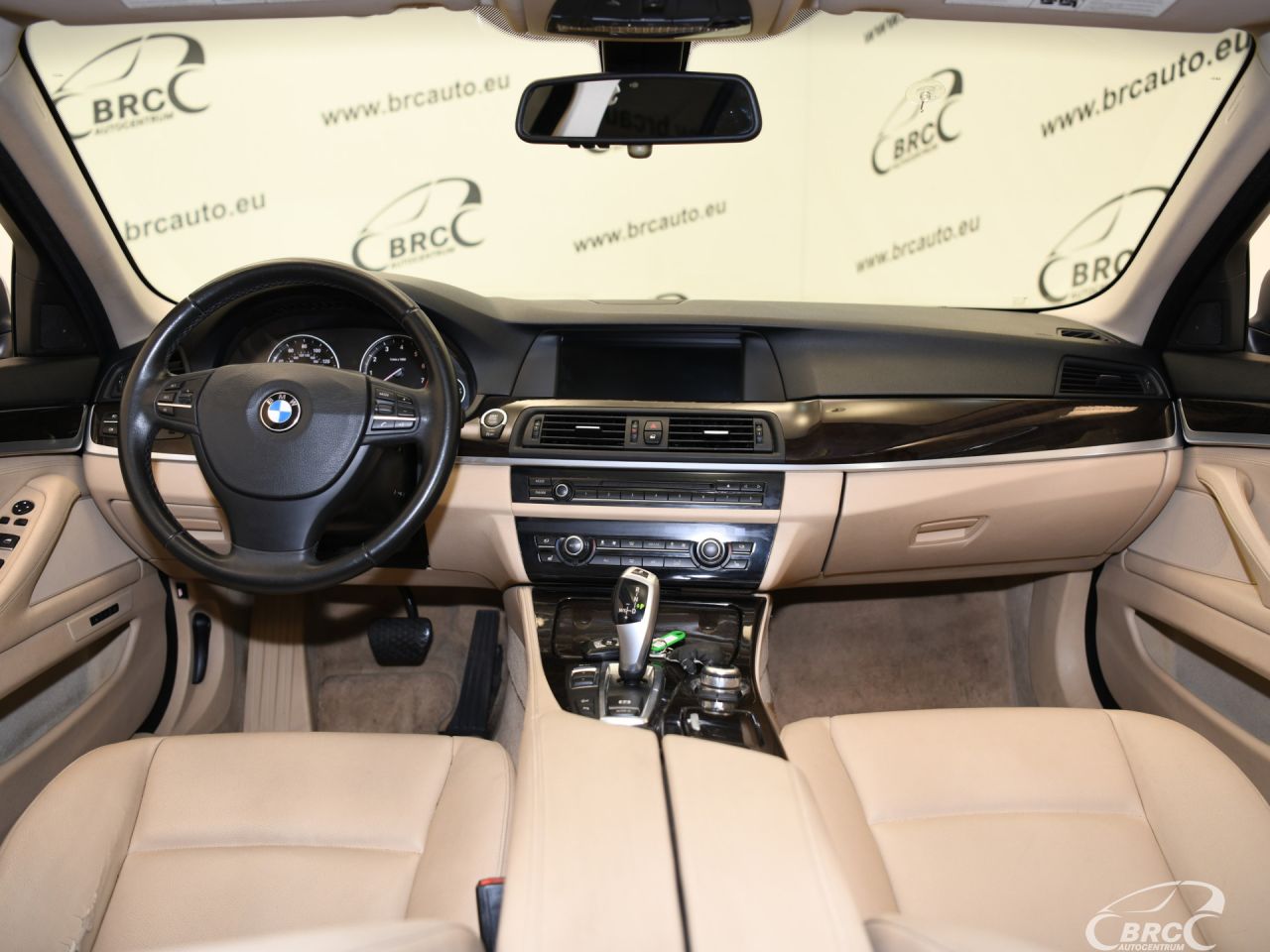 BMW 528 | 8