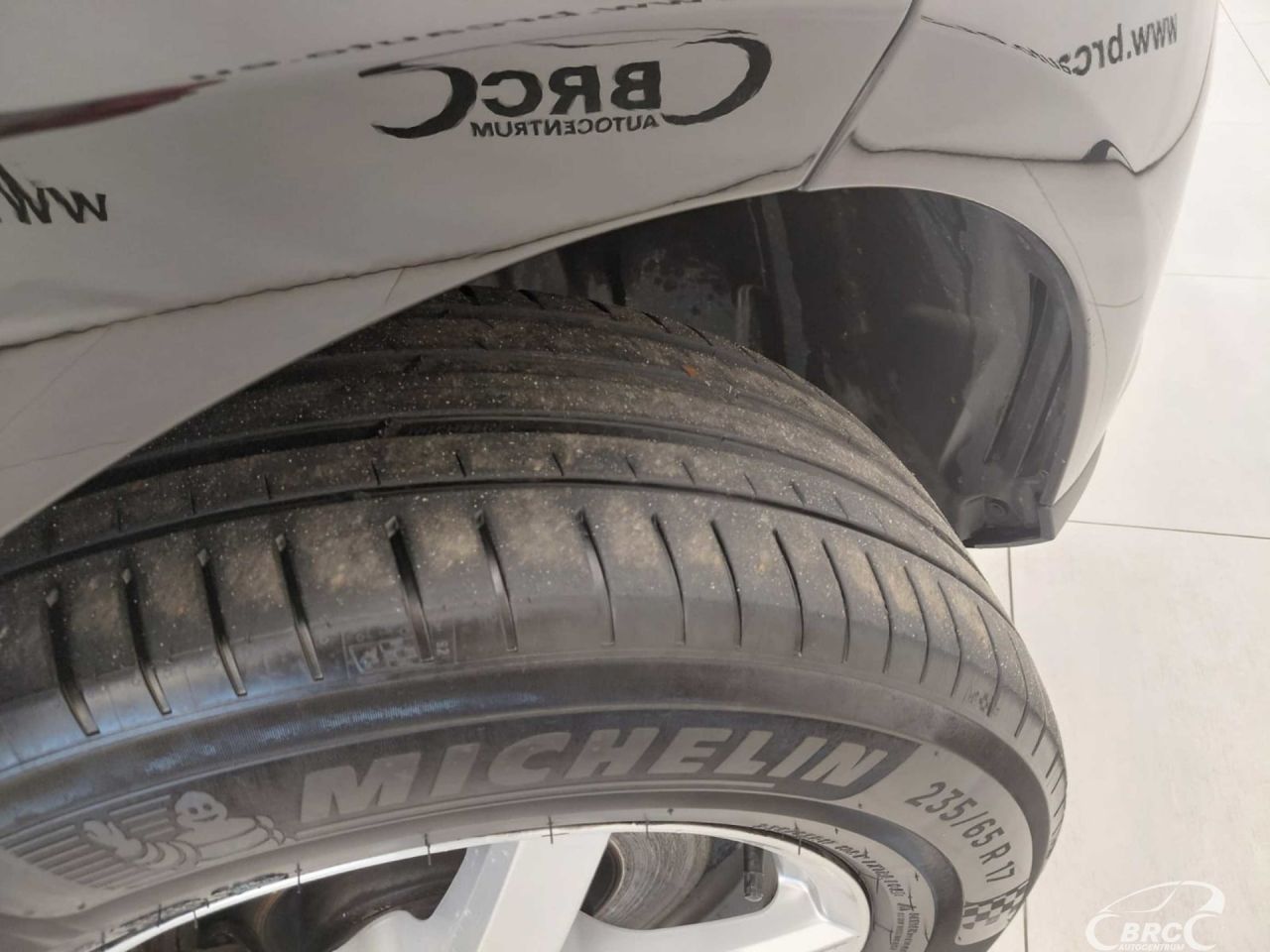 Mercedes-Benz ML350 | 10