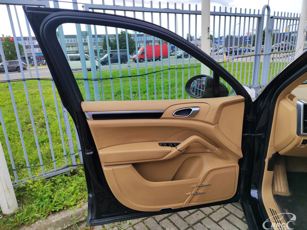 Porsche Cayenne | 16