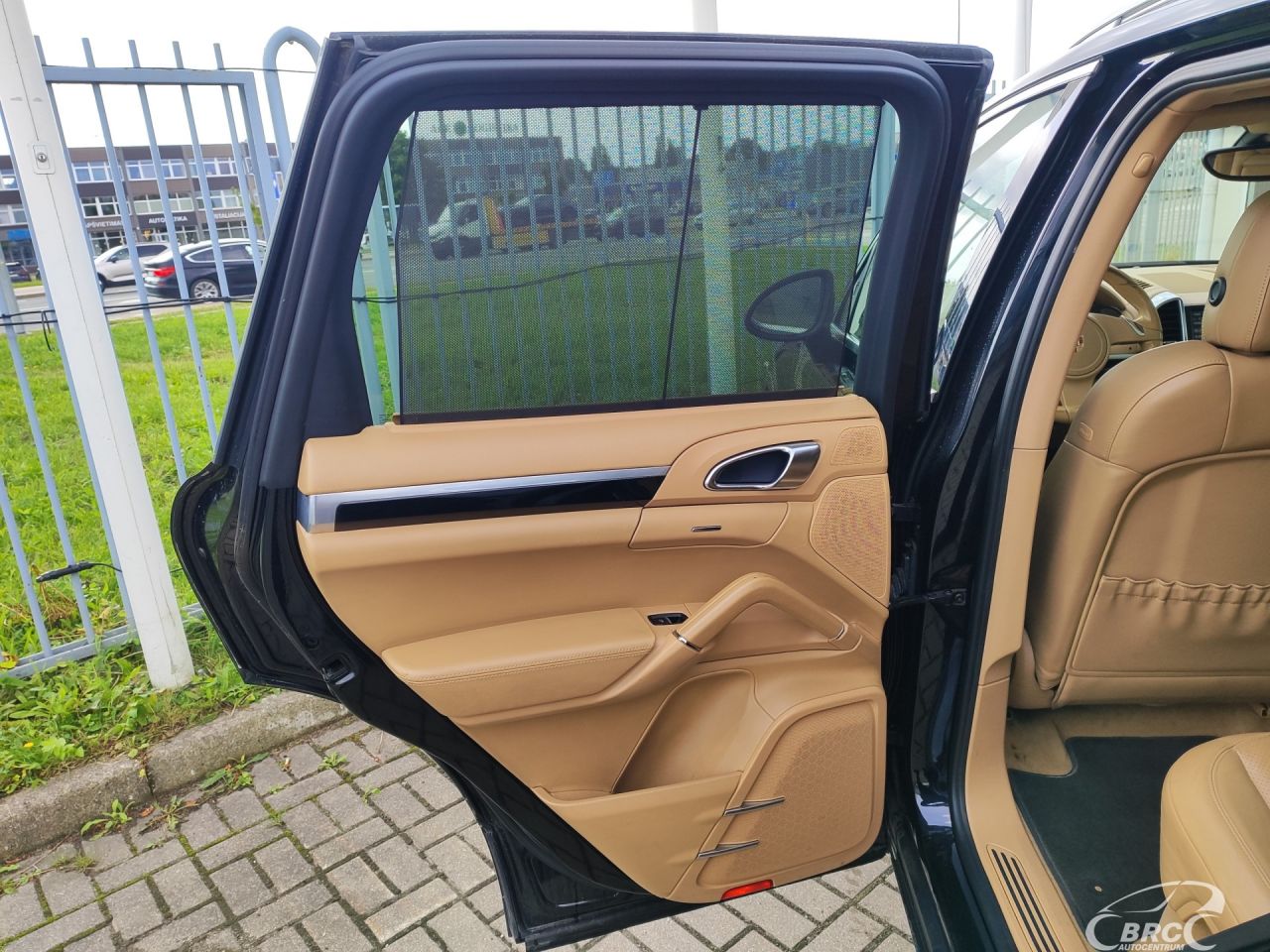 Porsche Cayenne | 12