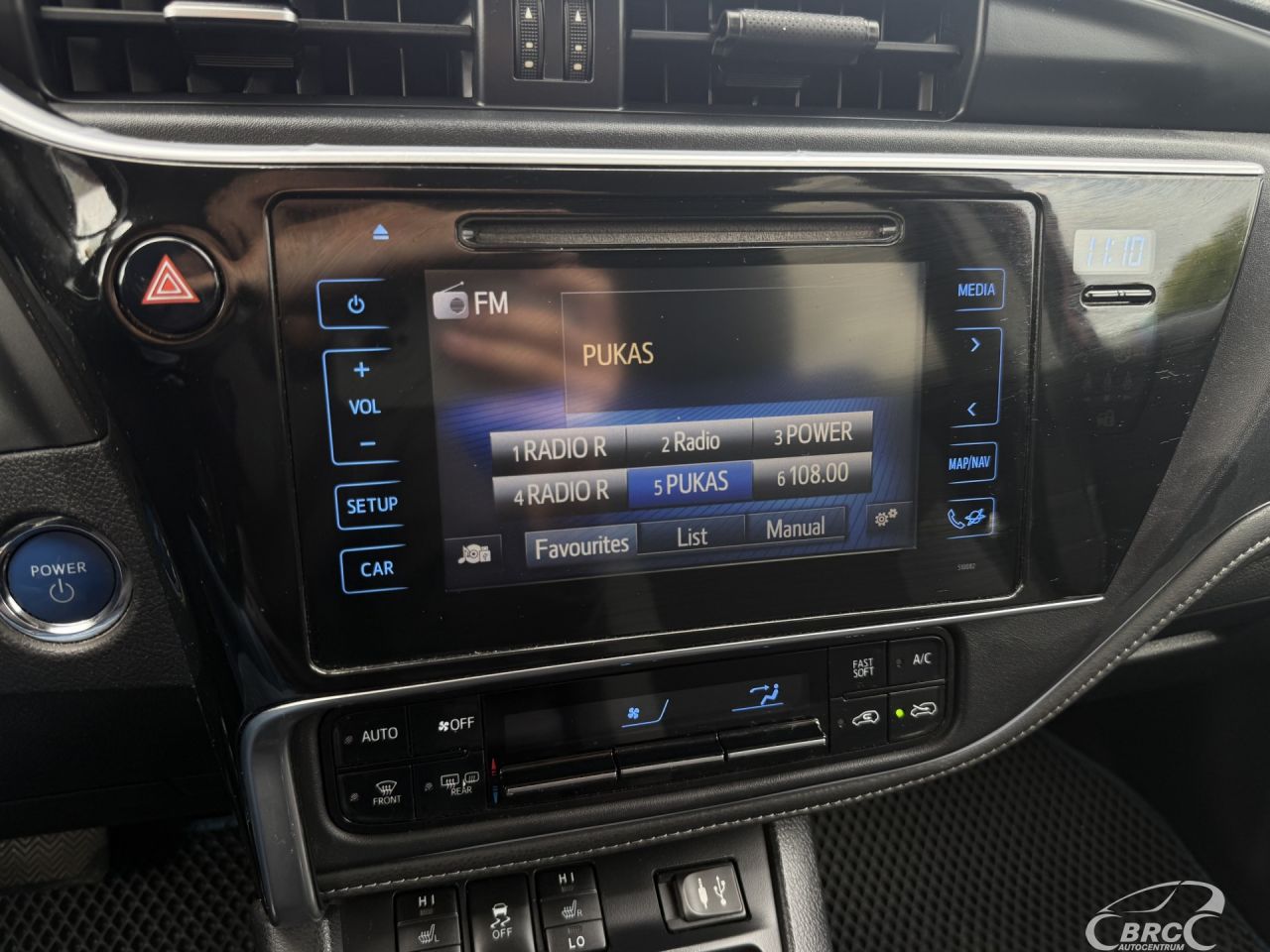 Toyota Auris | 14