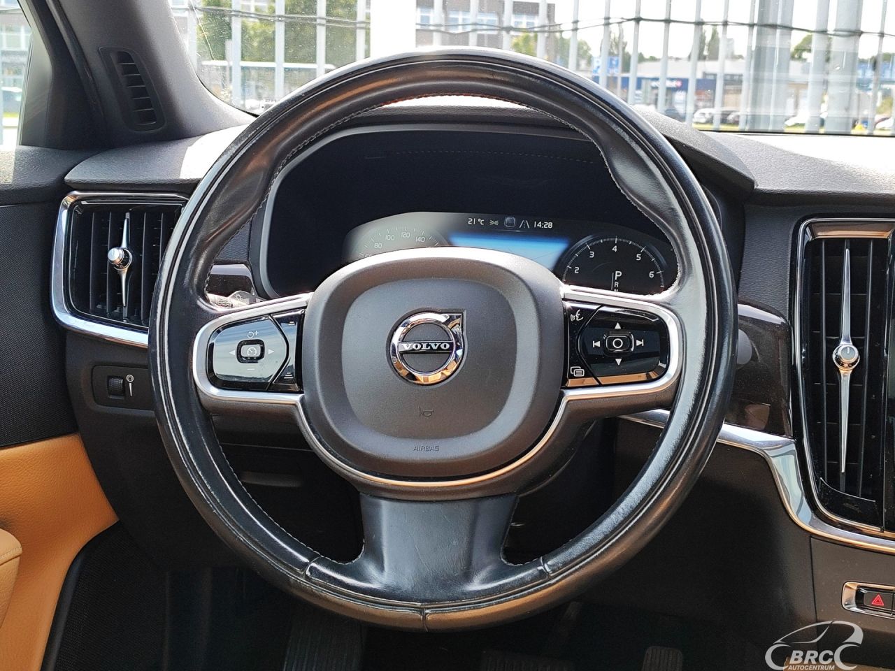 Volvo S90 | 17