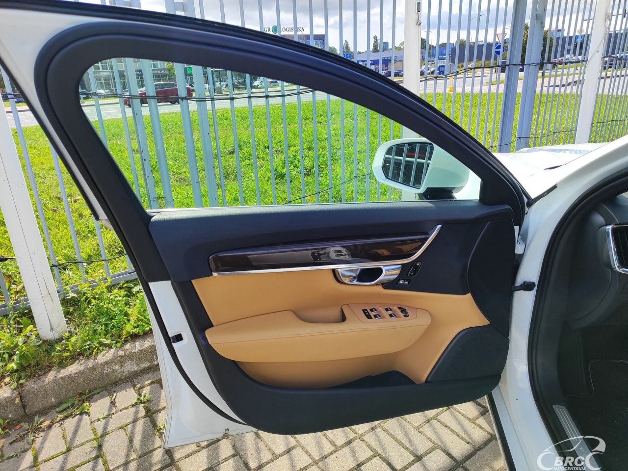 Volvo S90 | 19