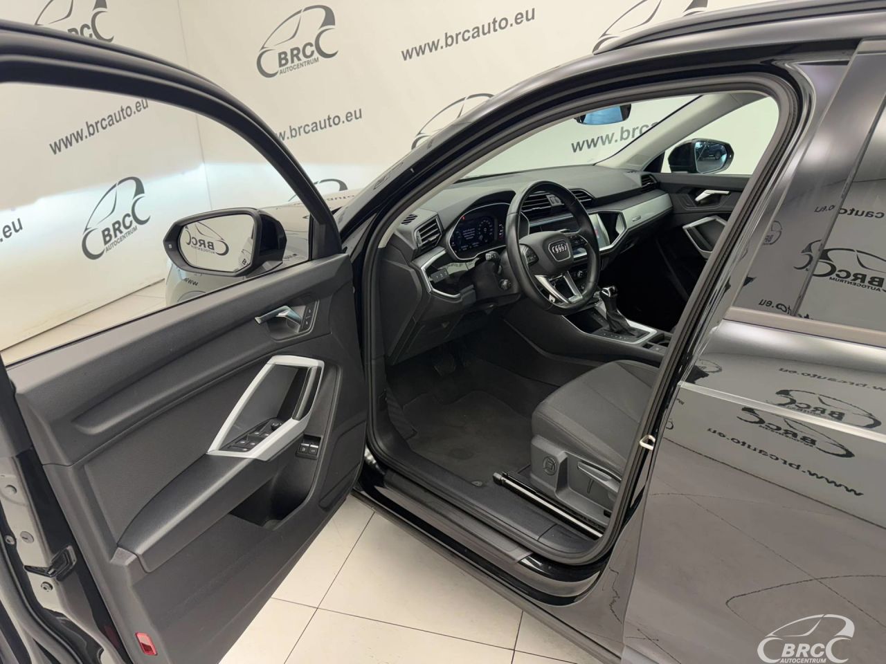 Audi Q3 | 5