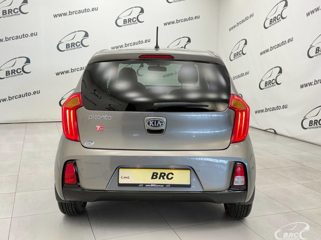 Kia Picanto | 16