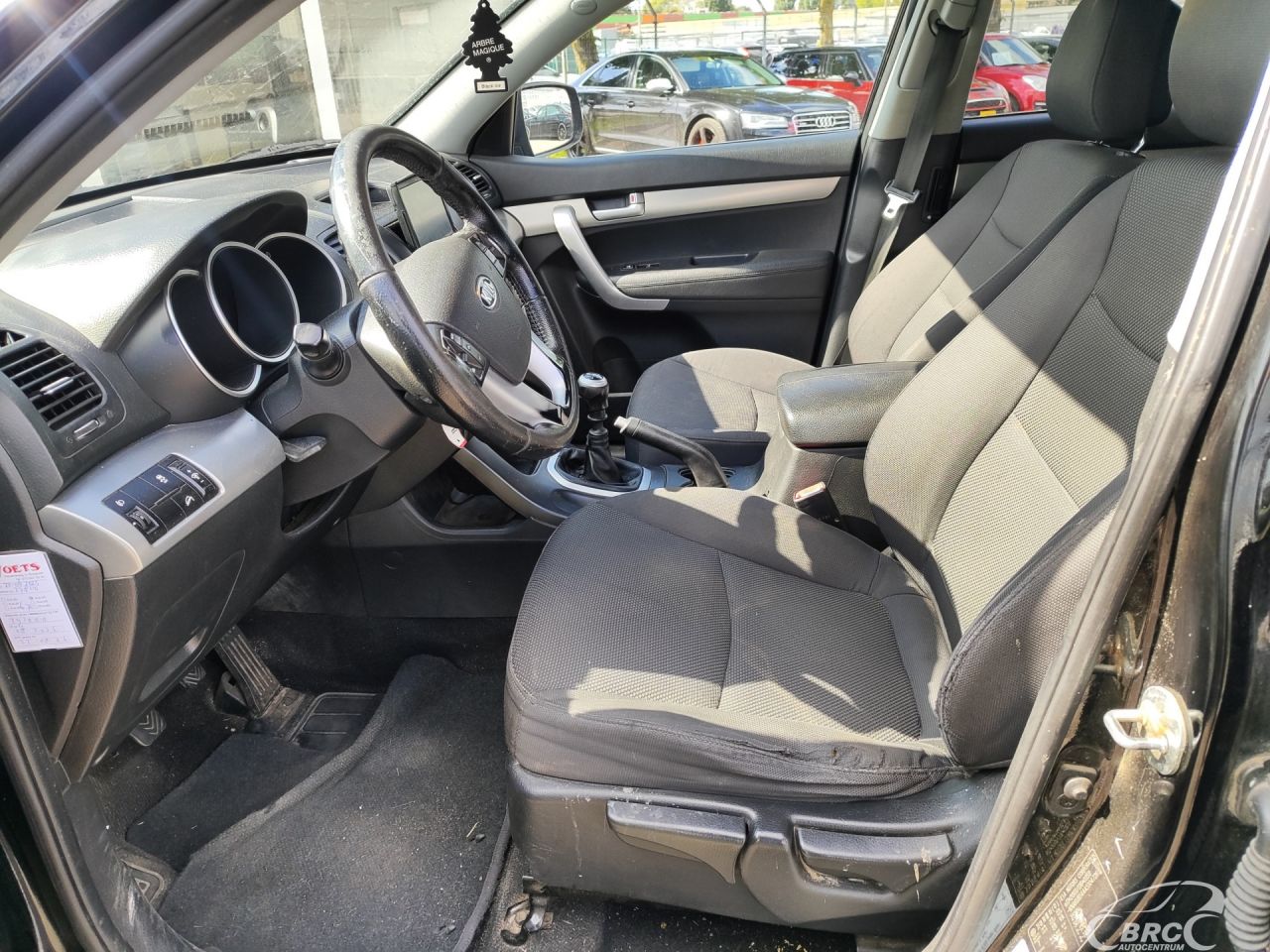 Kia Sorento | 17