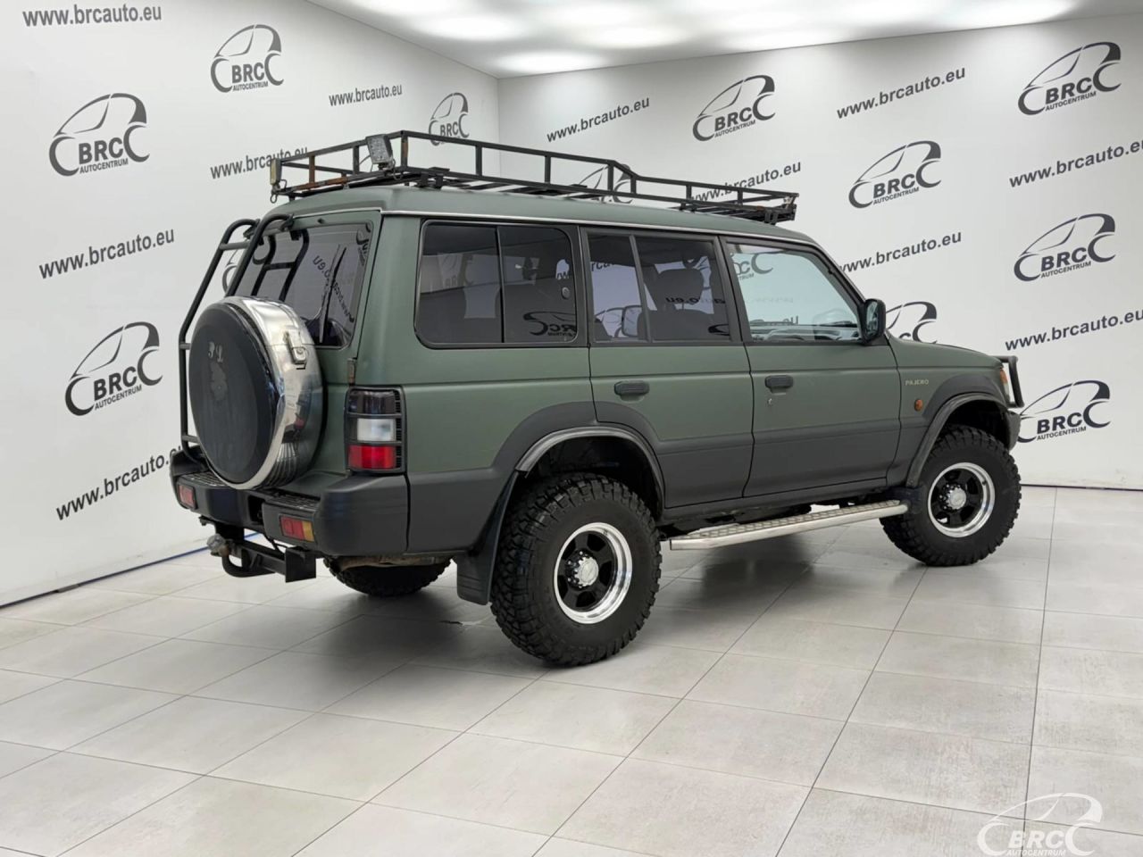 Mitsubishi Pajero | 1