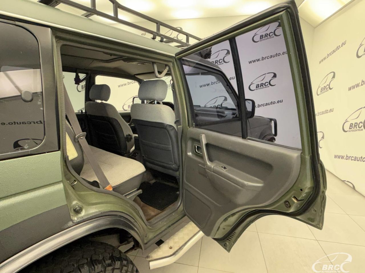 Mitsubishi Pajero | 7