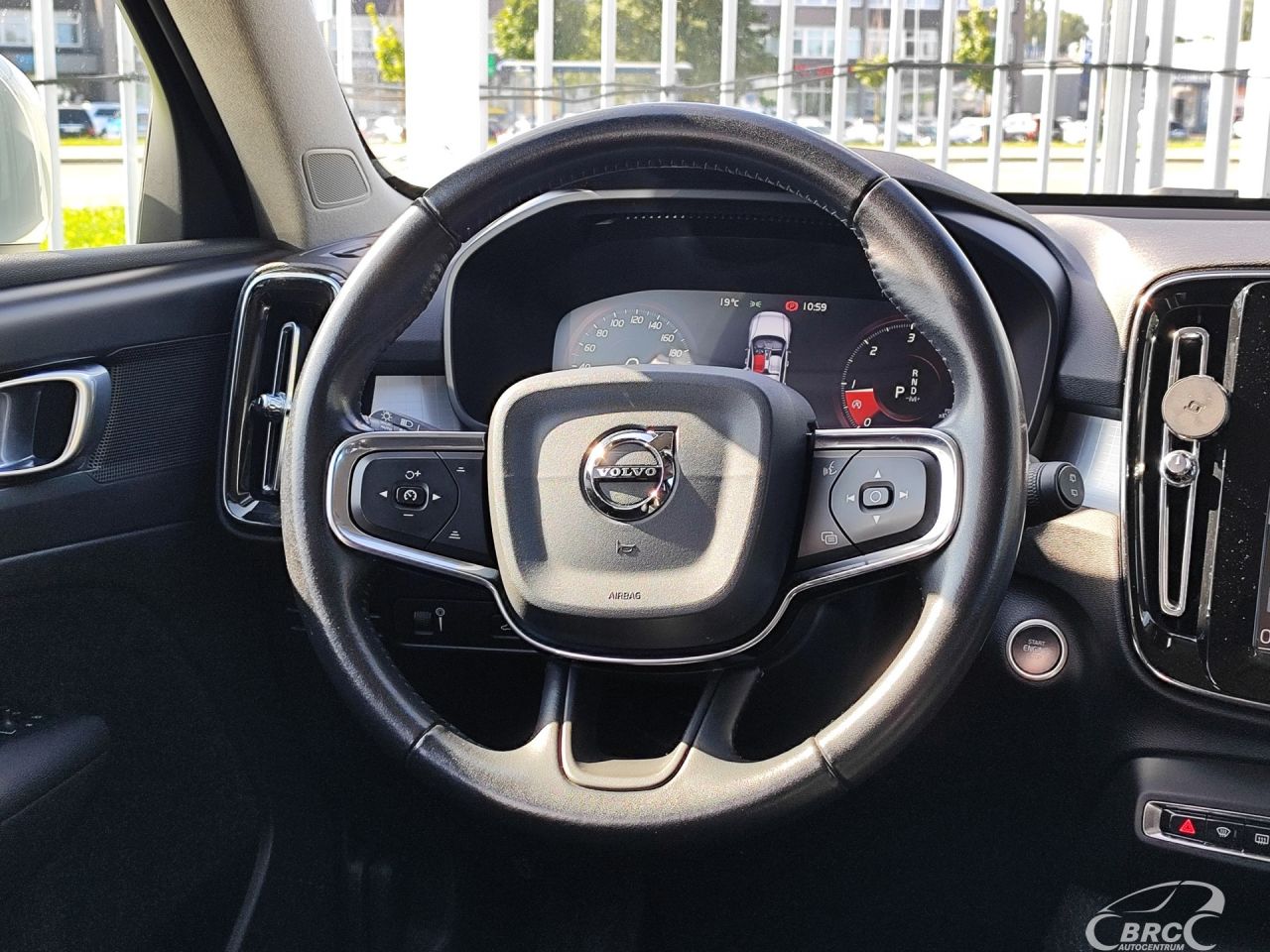 Volvo XC40 | 16