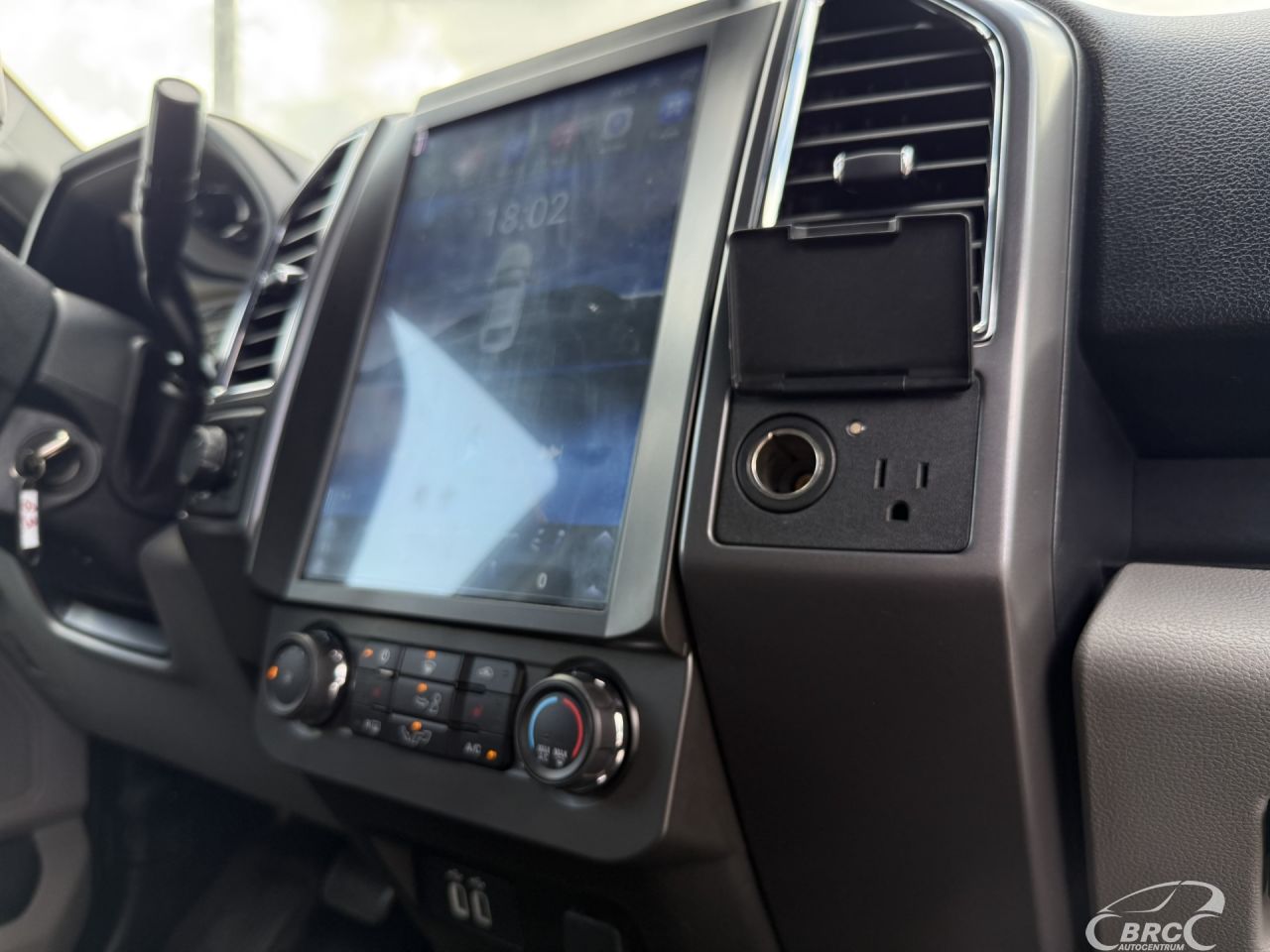 Ford F-150 | 9