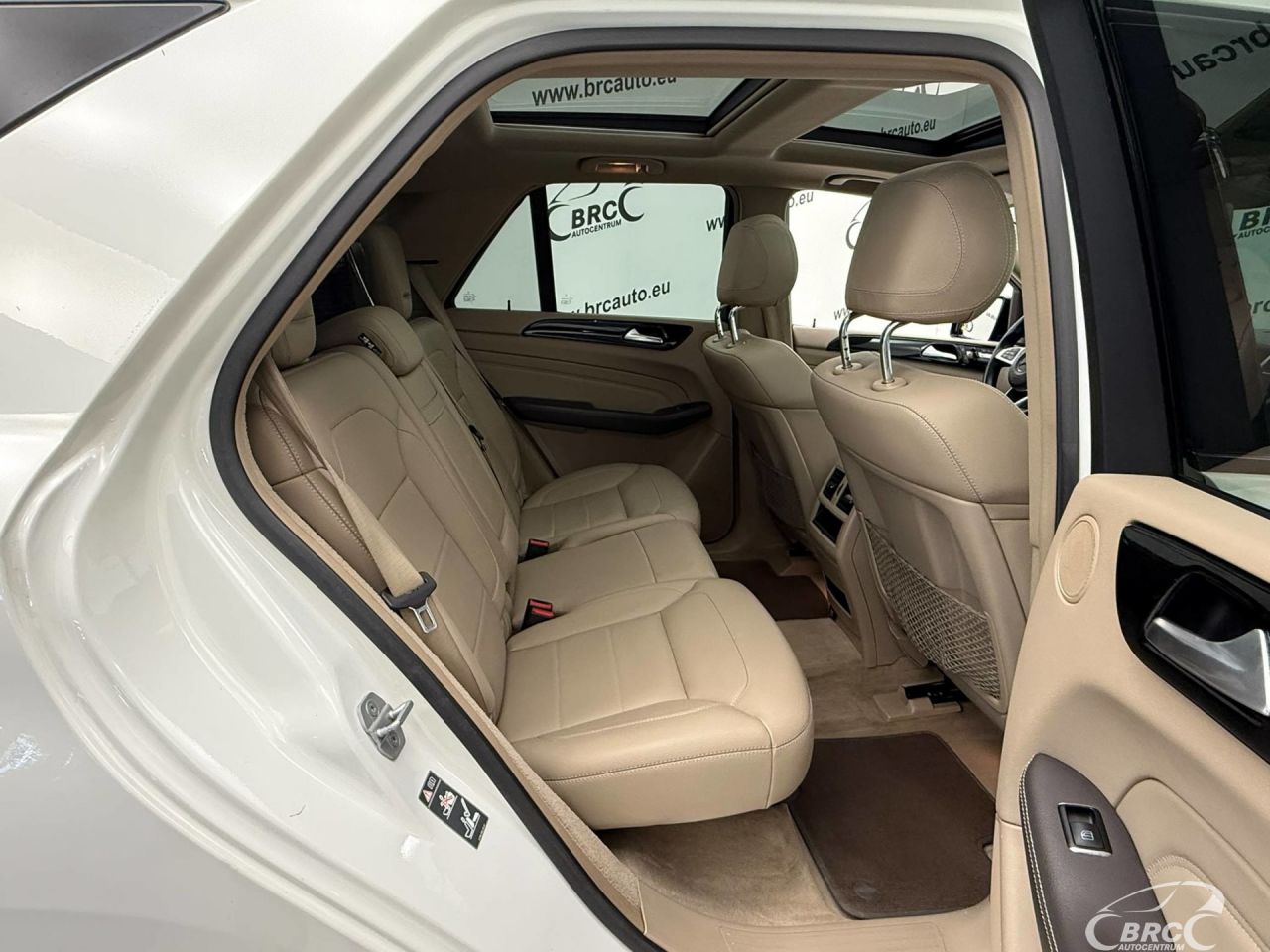 Mercedes-Benz ML350 | 4