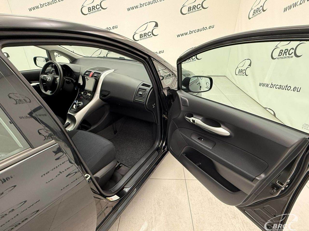 Toyota Auris | 6