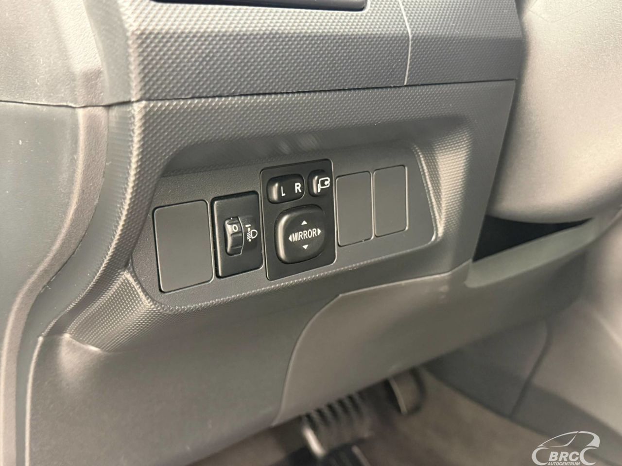 Toyota Auris | 14
