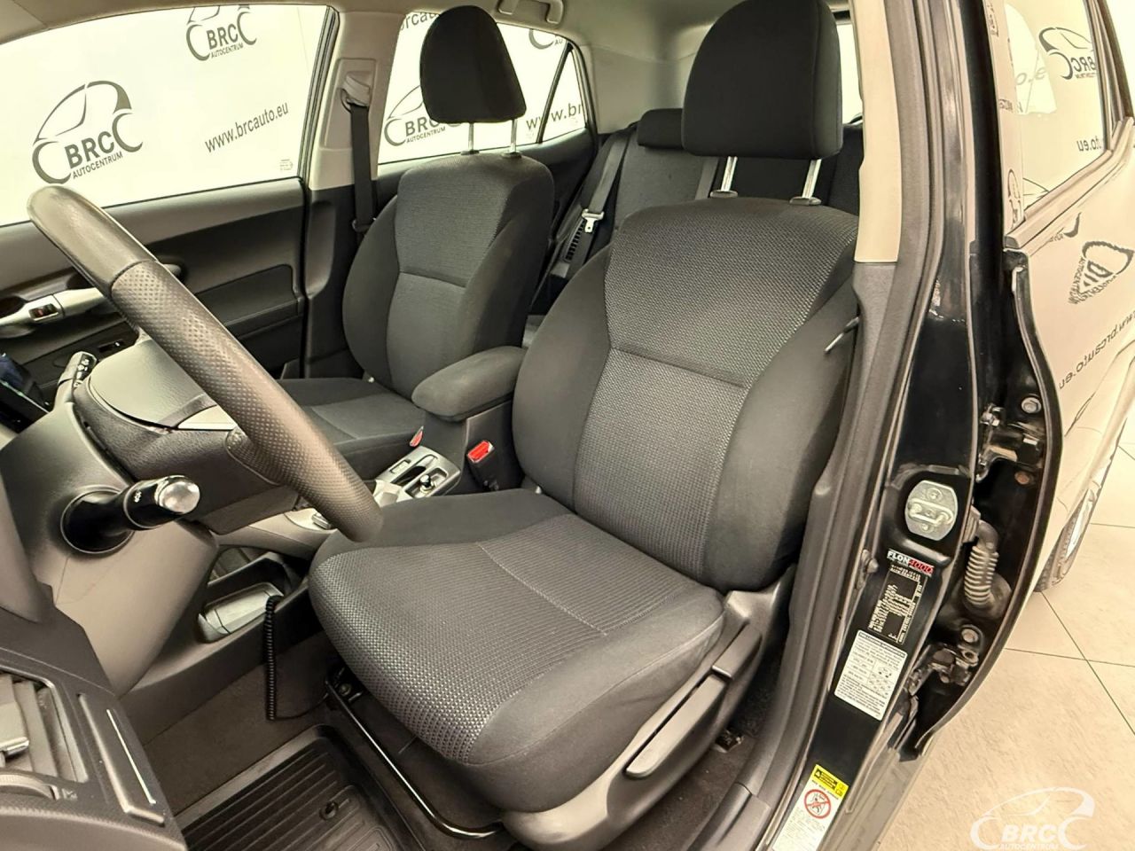 Toyota Auris | 3