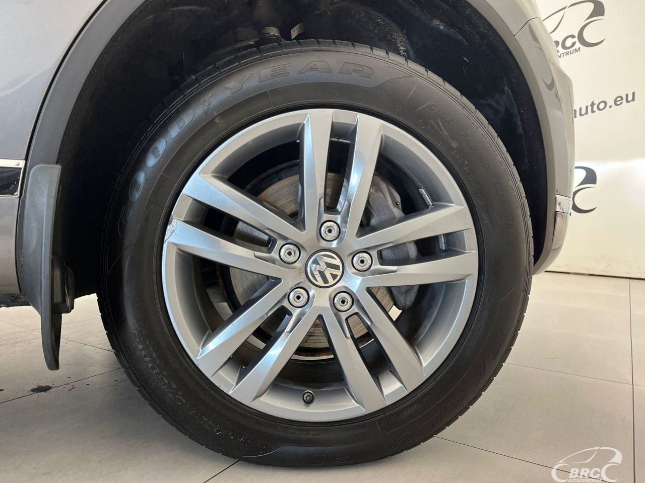 Volkswagen Touareg | 10