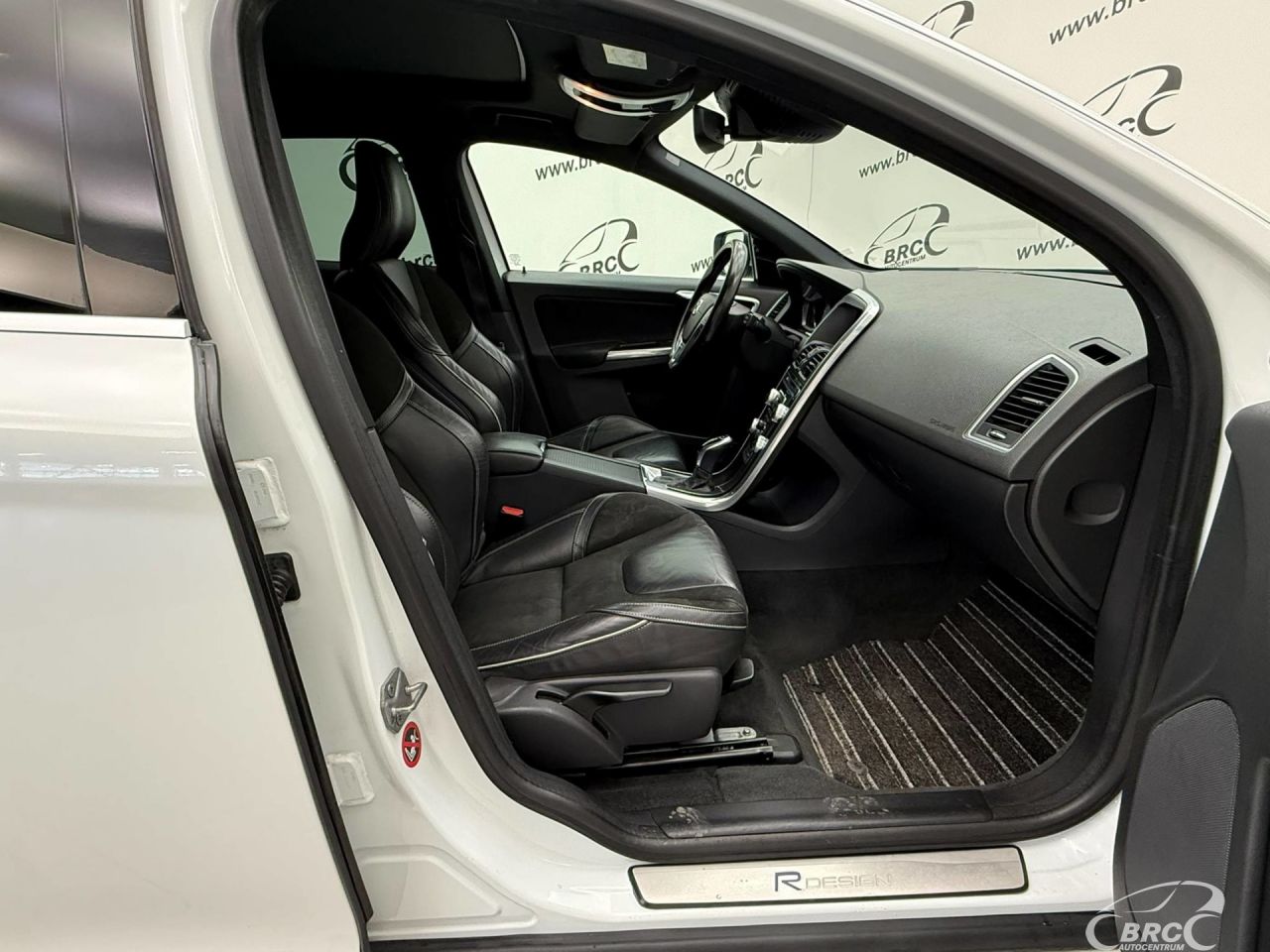 Volvo XC60 | 6
