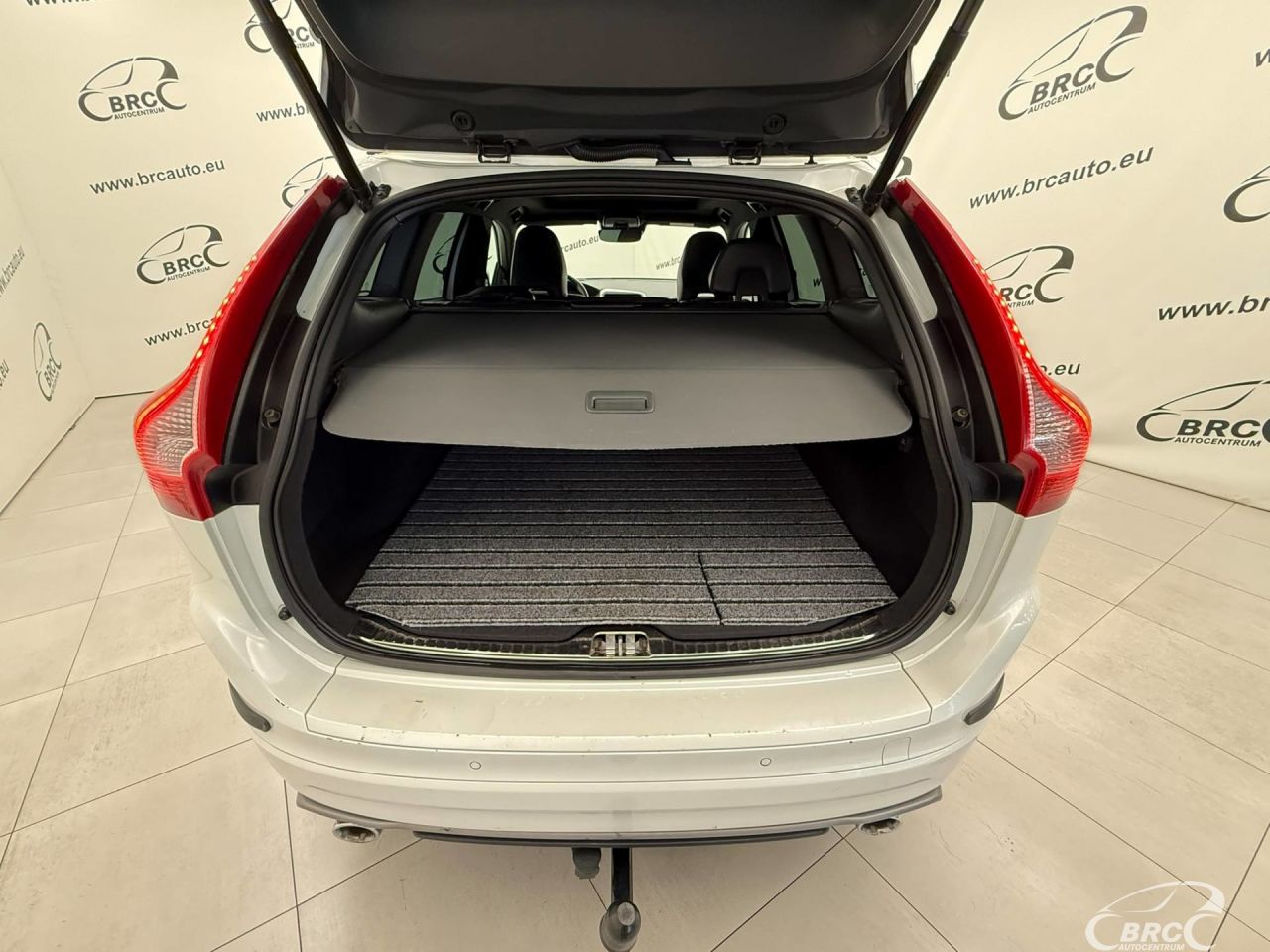 Volvo XC60 | 11