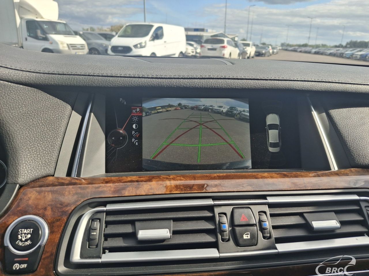 BMW 740 | 14