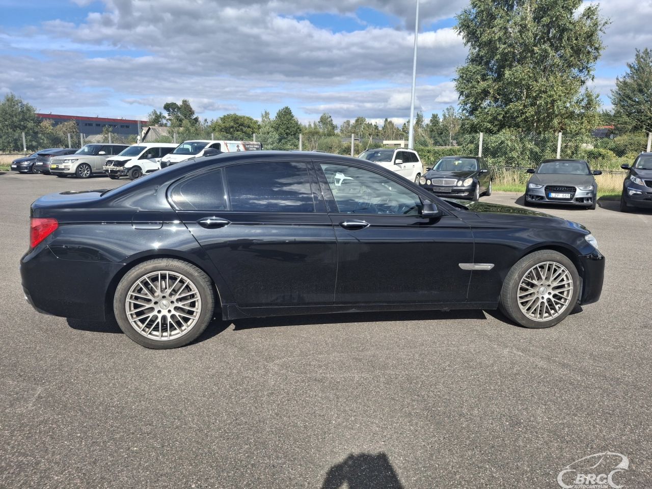 BMW 740 | 4