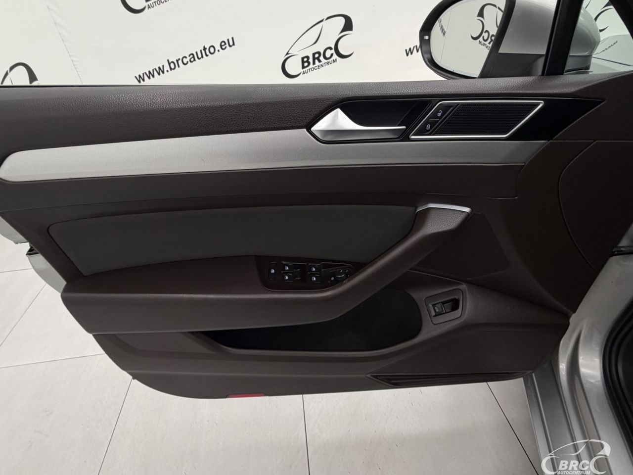 Volkswagen Passat | 19