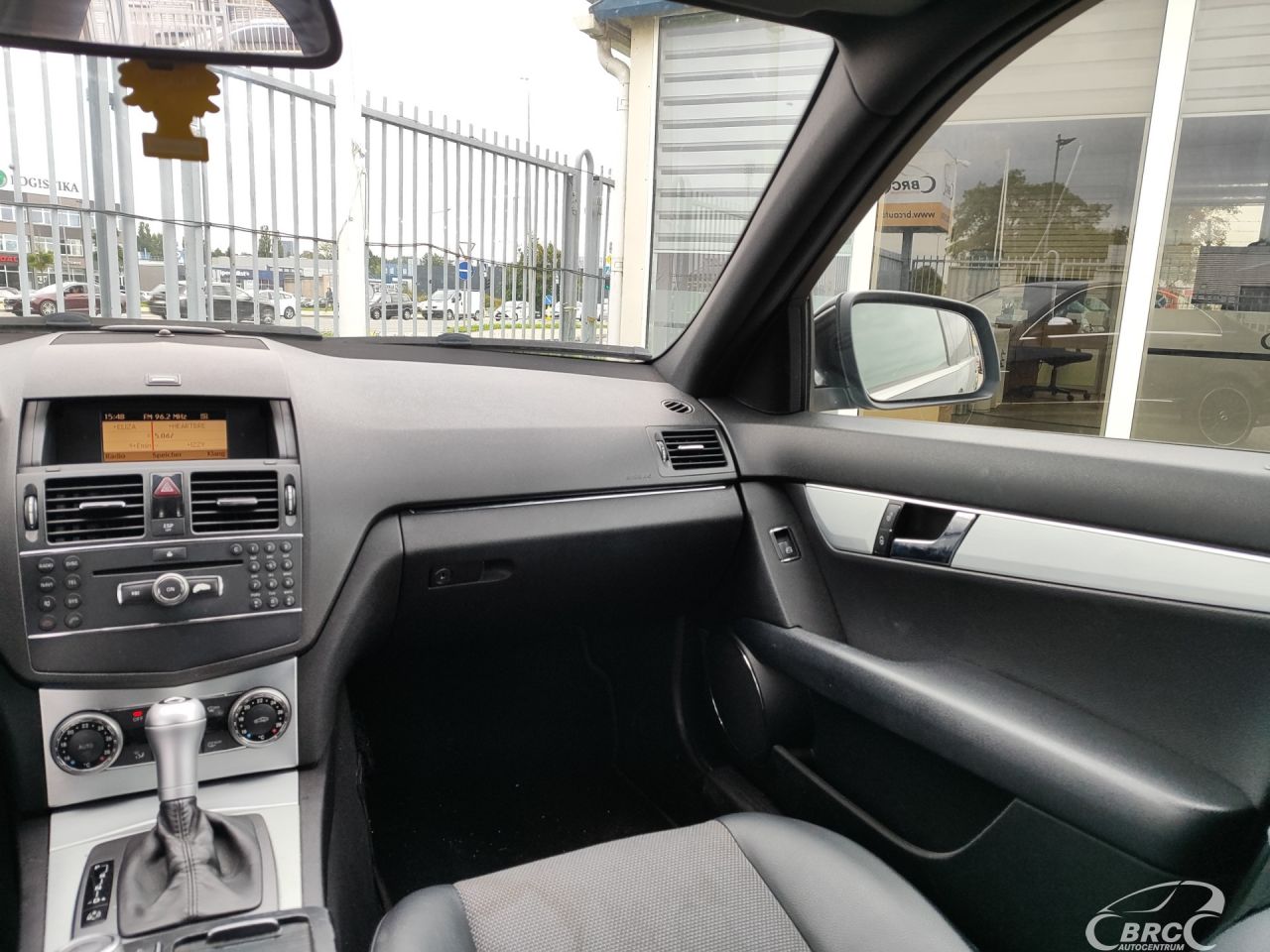 Mercedes-Benz C320 | 4