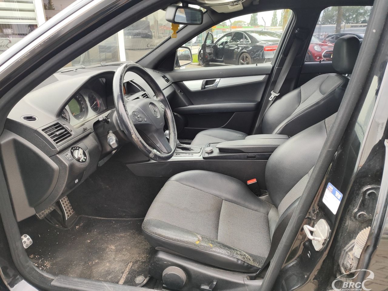 Mercedes-Benz C320 | 18