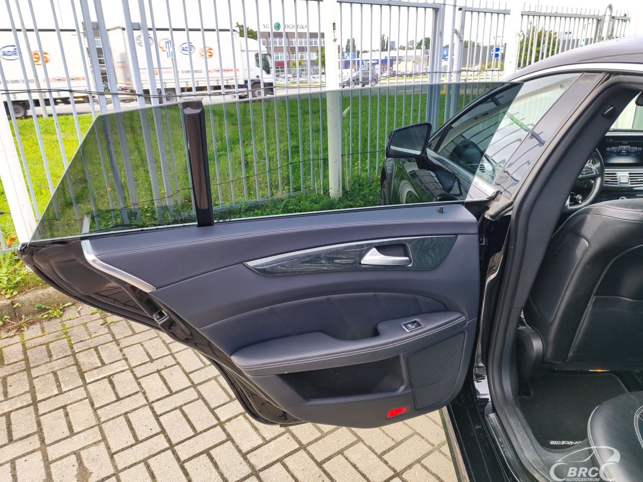 Mercedes-Benz CLS350 | 12