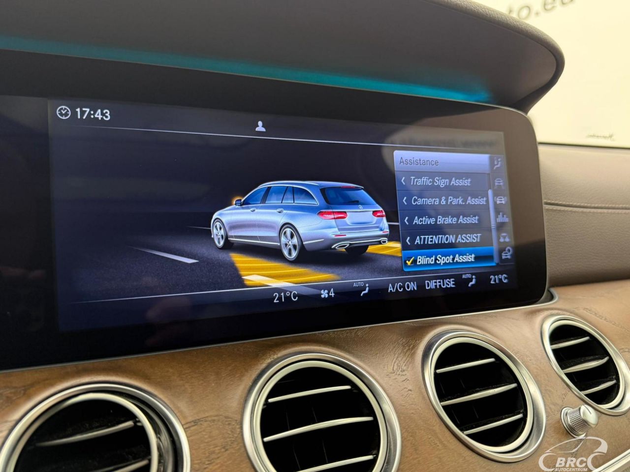 Mercedes-Benz E400 | 11