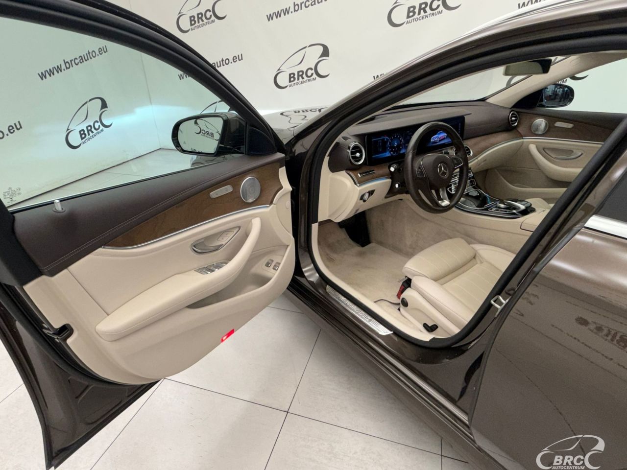 Mercedes-Benz E400 | 6