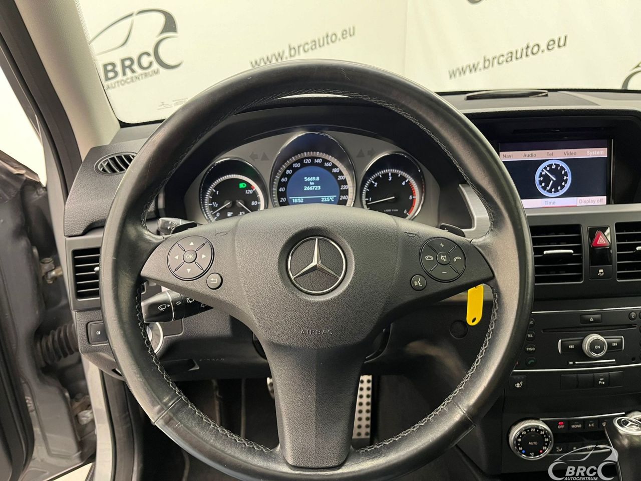 Mercedes-Benz GLK220 | 11
