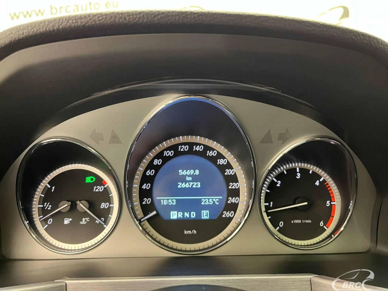 Mercedes-Benz GLK220 | 15