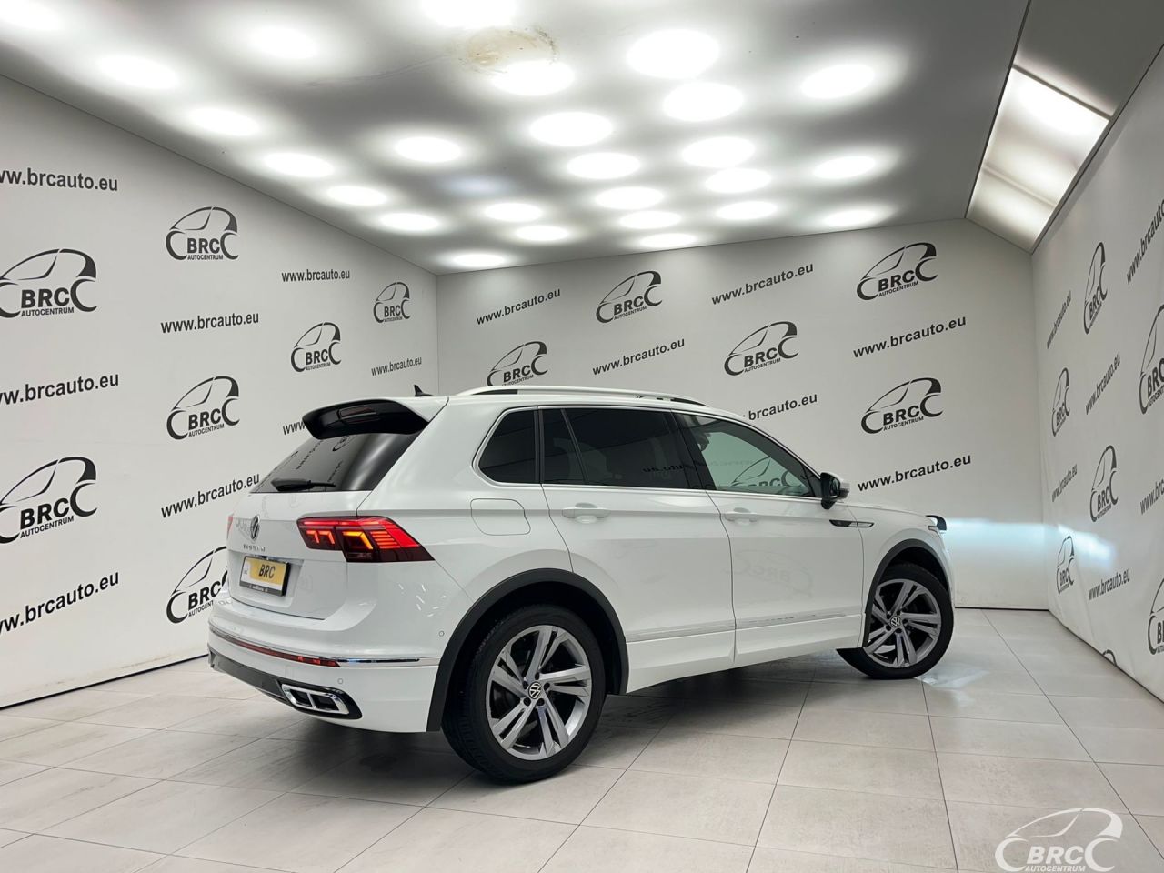 Volkswagen Tiguan | 3