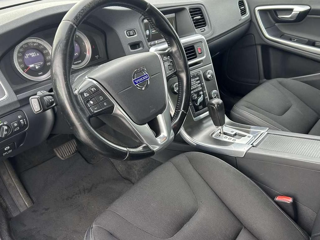 Volvo S60 | 6