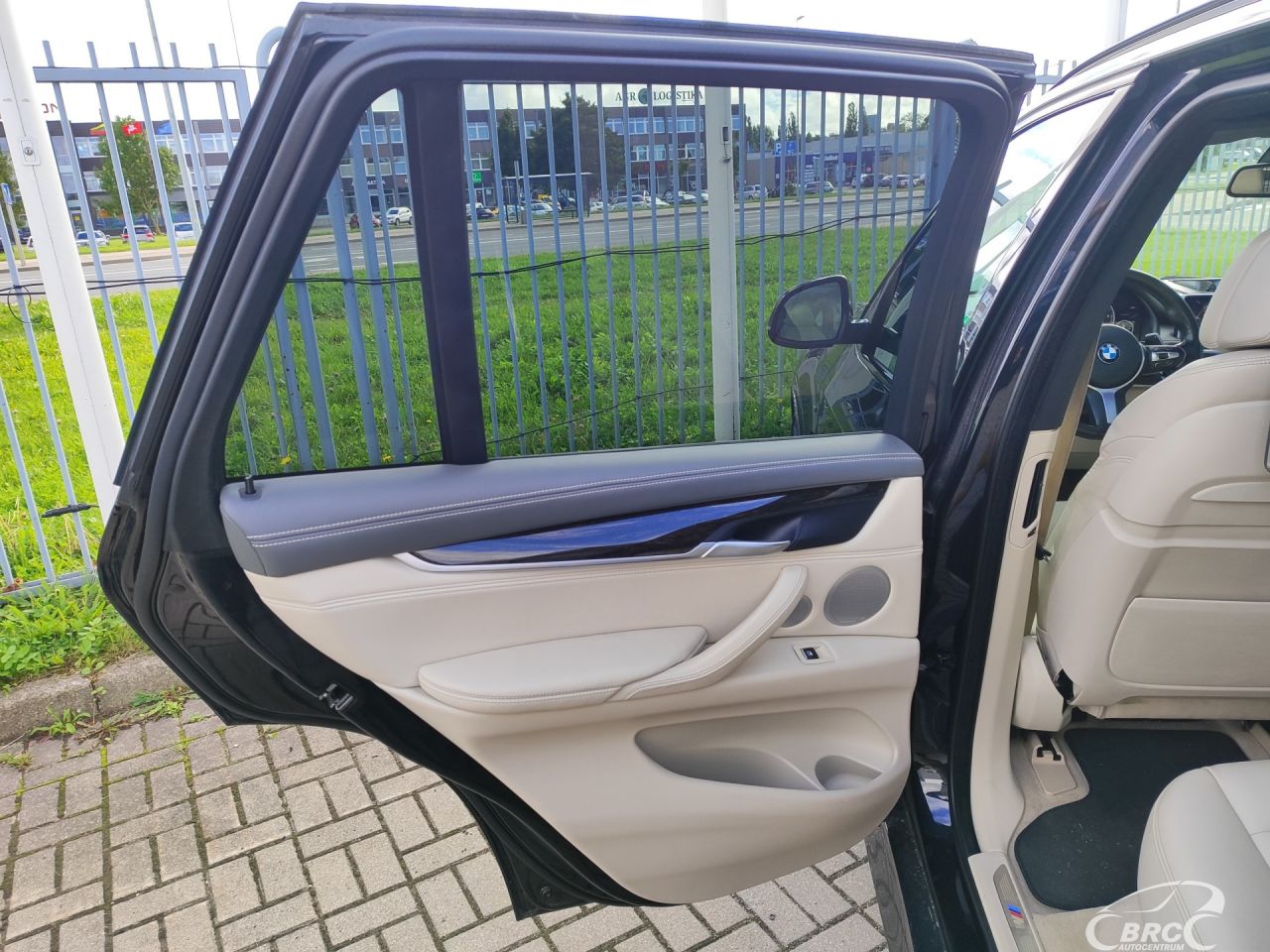 BMW X5 | 10