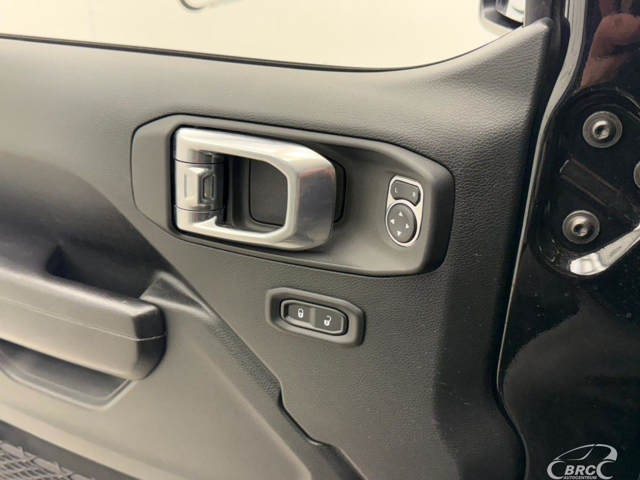 Jeep Wrangler | 13