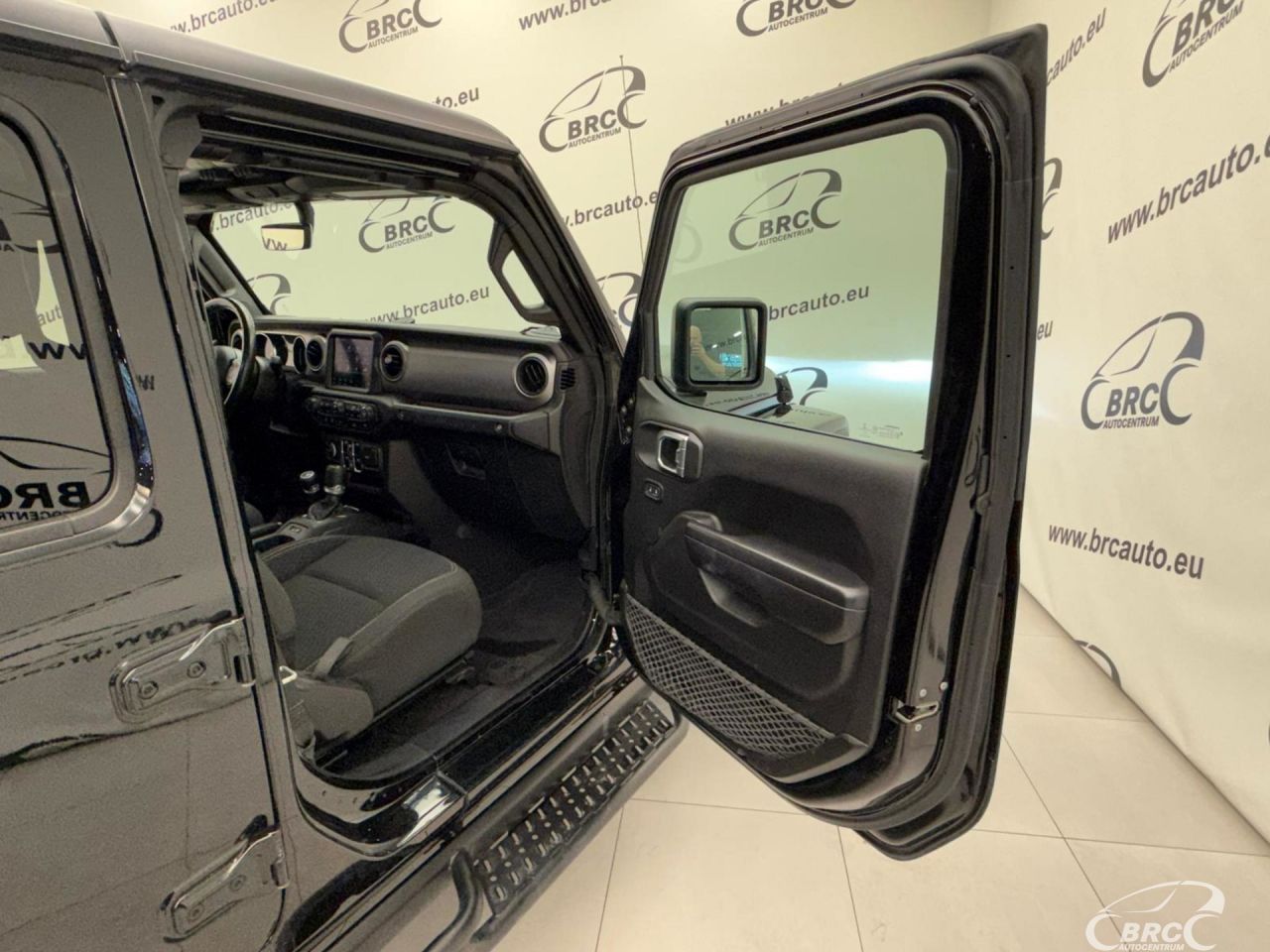 Jeep Wrangler | 4