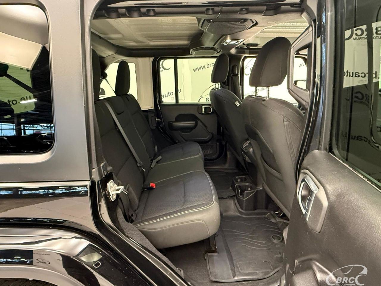 Jeep Wrangler | 7