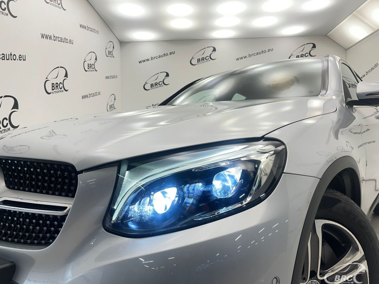 Mercedes-Benz GLC220 | 2