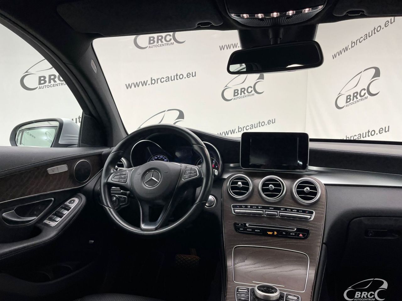 Mercedes-Benz GLC220 | 14
