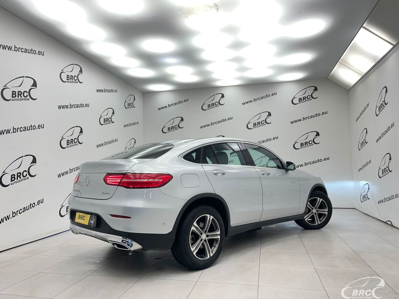Mercedes-Benz GLC220 | 4